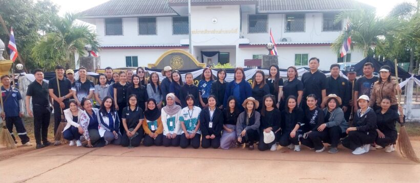 กิจกรรมทำความสะอาด ปรับปรุงภูมิทัศน์ โดยรอบบริเวณ ณ อาคารอเนกประสงค์ องค์การบริหารส่วนตำบลนาโพธิ์